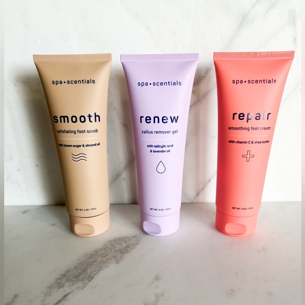 NWT Spa-Scentials Foot Care Set Exfoliating Scrub Callus Remover & Foot Cream